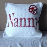 Nanny_crochet_cushion_red